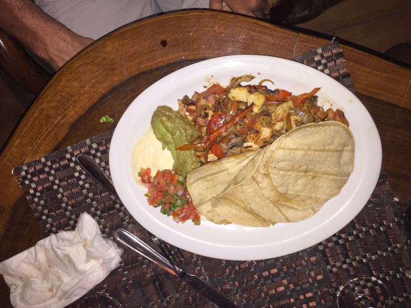 ElAvionManuelAntonioCostaRica 7