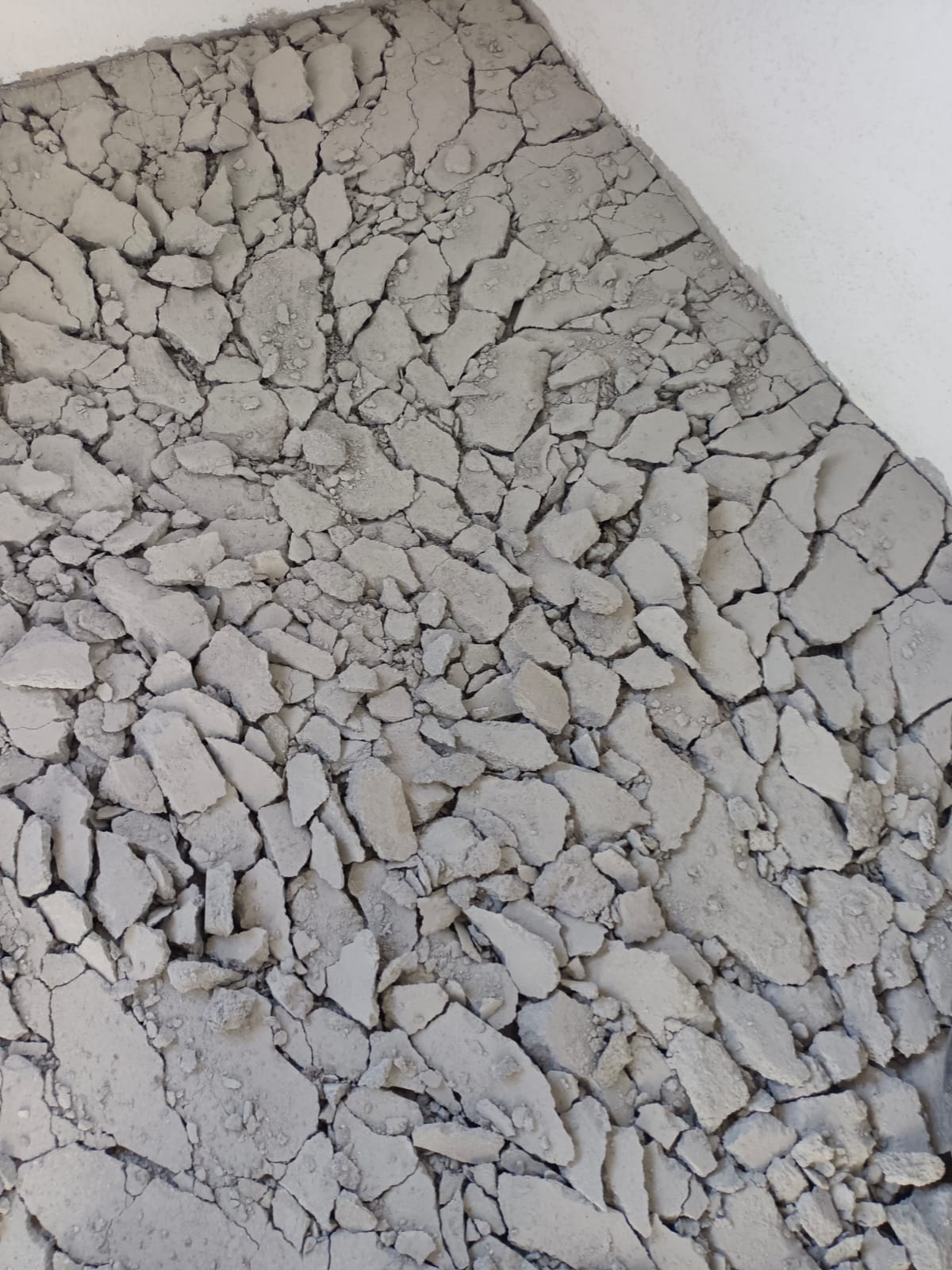 AbbruchChemineeBoden4