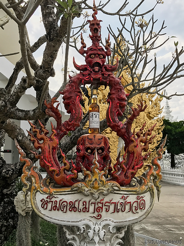 WeisserTempelChiangRai16