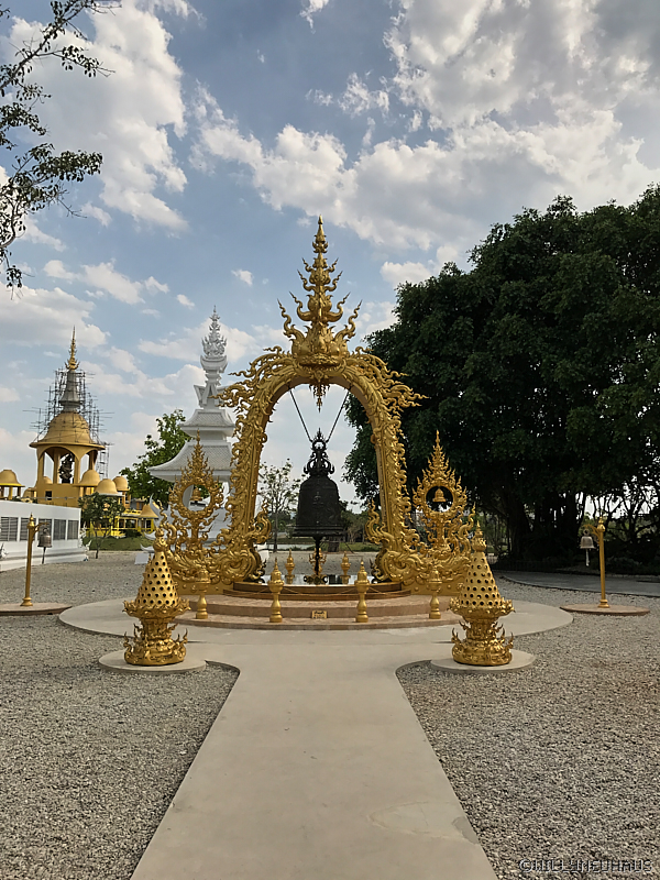 WeisserTempelChiangRai2