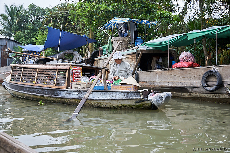 Vietnam 17 062